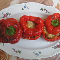 Papryka faszerowana mięsem mielonym - zapiekana w piekarniku