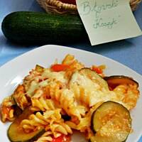 Makaron w sosie z jesiennych warzyw