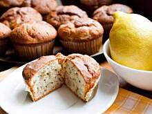 Fot. wjosna, Cytrynowe muffiny z makiem i gruszką
