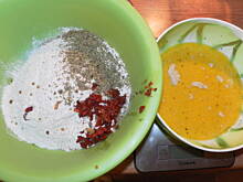 Fot. dariadb, bułki z suszonymi pomidorami i oliwkami