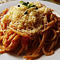 Spaghetti w sosie maślano-pomidorowym