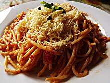 Fot. Luelle, Spaghetti w sosie maślano-pomidorowym