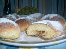 Fot. pwyso, drożdżówki z orzechową masą