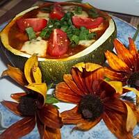 Zapiekany gulasz z kurczaka i cukinii