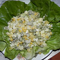 Sałatka z serem i jajkiem na każdą okazje