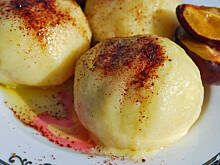 Fot. domaskowa, Knedle ze śliwkami