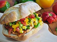 Fot. MIENTA, Chicken burgery paprykowe