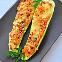 Cukinia nadziewana mięsem i kuskusem