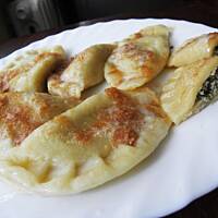 Pierogi z serem,mięsem i szpinakiem.