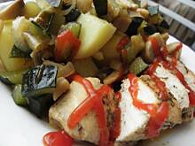 Fot. msewka, Filet z kurczaka w potrawce z cukinii i pieczarek.