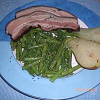 Fasola szparagowa, gruszki i boczek - tradycyjna potrawa polnocnych Niemiec