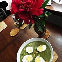 Zupa szczawiowa z jajkiem.