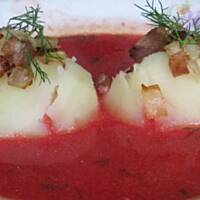 Barszczyk czerwony na skrzydełakch z szybkowaru