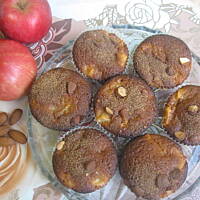 Muffinki z jabłkiem i cynamonem
