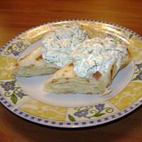 Naleśniki z ciecierzycą i sos ogórkowy