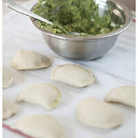 Pierożki szpinakowo-serowe