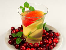 Fot. Wkn, Kompot jabłkowo-miętowy