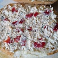 Pasta serowo-jajeczna z papryką