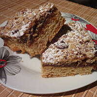 Drożdżowy placek z syropem bakaliowym - łatwy i pyszny!