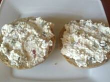 Fot. matani, pasta twarogowa z kaparami i korniszonem