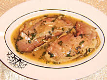 Fot. mariola2000, Schab duszony w sosie maślanym z szynką szwarcwaldzką i szałwią wg M&Ł