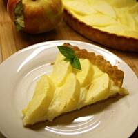 Tarta z budyniem i jabłkami