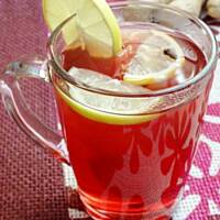 Rozgrzewająca herbata malinowa z imbirem