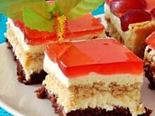 Fot. Mloda, Ciasto z herbatnikami i galaretką