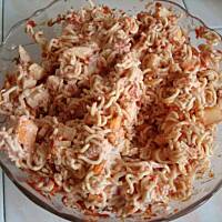 Sałatka z zupek chińskich