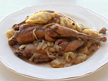 Fot. Barb82, Perliczka duszona w jabłkach i cebuli