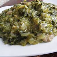 Młoda kapusta z pieczarkami.