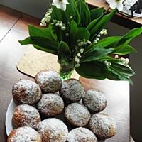 Muffiny z rabarbarem.