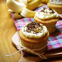 Babeczki kokosowe z bananem i kremem