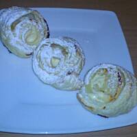 Roladki z ciasta francuskiego