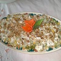 Sałatka z brokułów z sosem z kiszonym czosnkiem