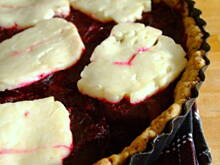 Fot. kasia_sach, Tarta z czerwoną cebulą, buraczkami i kozim serem