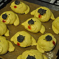 Pieski drożdżowe z grzybami