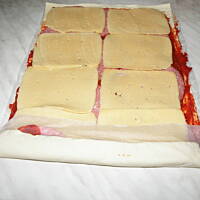 Ślimaczki pizzowe z ciasta francuskiego