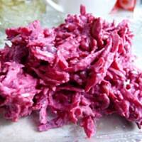 Surówka z buraczka ze słonecznikiem