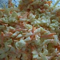 Surówka z białej kapusty