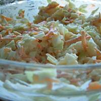 Surówka z białej kapusty