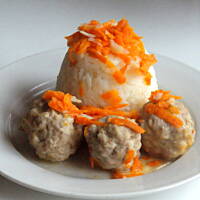 Pulpeciki w sosie marchewkowym
