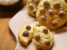 Fot. APM, Kokosowe ciasteczka z drażetkami