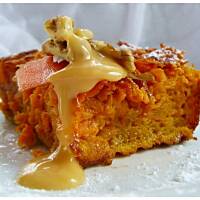 Soczyście marchewkowe z orzechową strużką