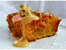 Fot. OstraNaSłodko, Soczyście marchewkowe z orzechową strużką