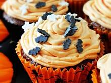 Fot. Mloda, Pomarańczowe muffinki na Halloween