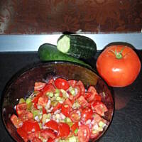 Szybka surówka z pomidorów