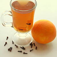 Pomarańczowa herbata z goździkami