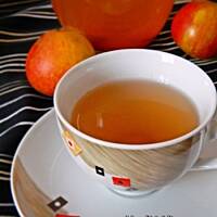 Napój jabłkowy z miodem i cynamonem