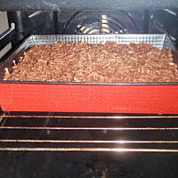 Sernik królewski na kakaowym spodzie z powidłami